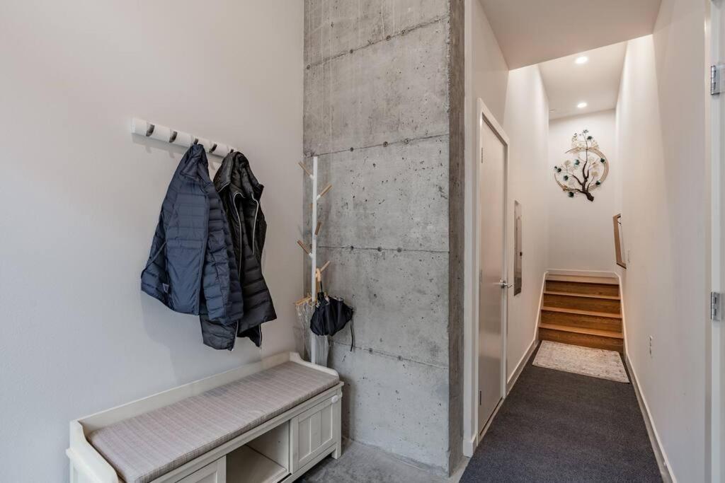 West Seattle'S Modern Townhome Exterior foto